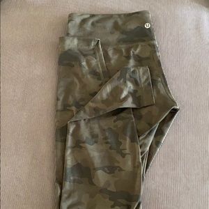 LuLuLemon Camo leggings